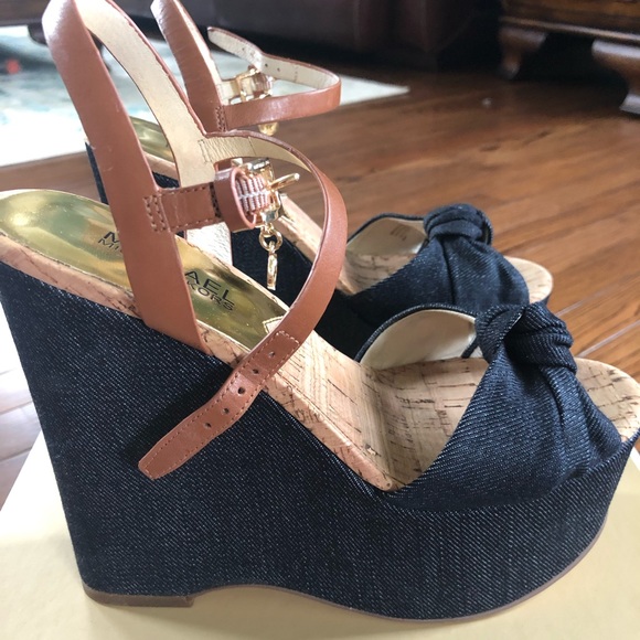 blue jean wedges